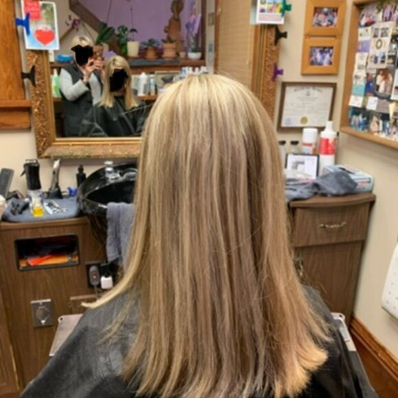 Lauren Ashtyn Collection Light Hair Topper - Picture 3 of 6